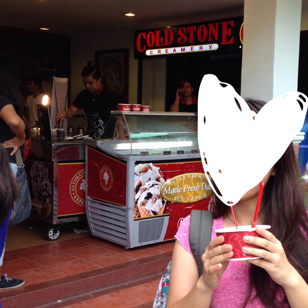 Reiiign's tweet photo. Because yesterday's college event is awesome. ☺️ Esp. Coldstone inside DLSU-D. 🙆🏼🍦 #CBAAWeek Congrats to #CBAASC! 👏🏼🎉 http://t.co/ttVSQs9Wv0