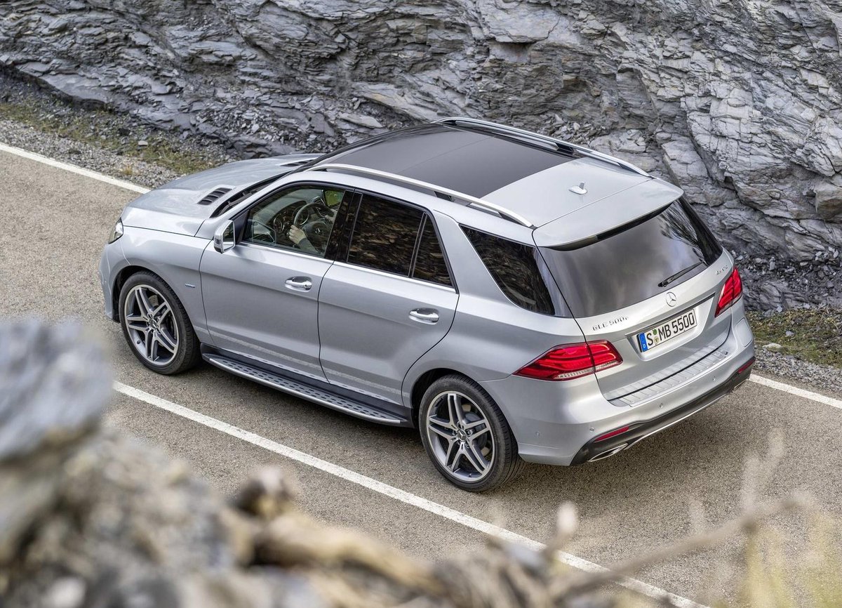 MercedesBenzKSA's tweet photo. مرسيدس-بنز الفئة جي ال اي الجديدة ,الأداء والشكل المثالي
Mercedes-Benz the new #GLE_class,performance and perfection http://t.co/i0oU1tTyhm