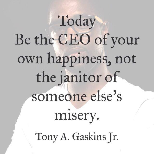WriteSuccess's tweet photo. This sums up my vision for #babyboomers #boomerpreneneurs #successafter50 http://t.co/C49RZdzHad http://t.co/IiP6rByqRa
