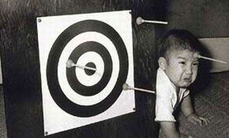 Ve_HeadQuarters's tweet photo. How NOT to Run a Retargeting Ads Campaign: http://t.co/LmrgFmkQhx #retargeting #conversions #increasingtraffic http://t.co/XktwGBssgn