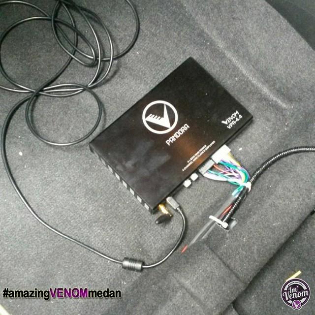 VenomMedan's tweet photo. Proses instalasi prosesor Pandora VPR 4.4 untuk Mobilio oleh Pahlawan Audio, Binjai. Sangat simpel, cuma 30 menit i… http://t.co/1iKXiXJeqf
