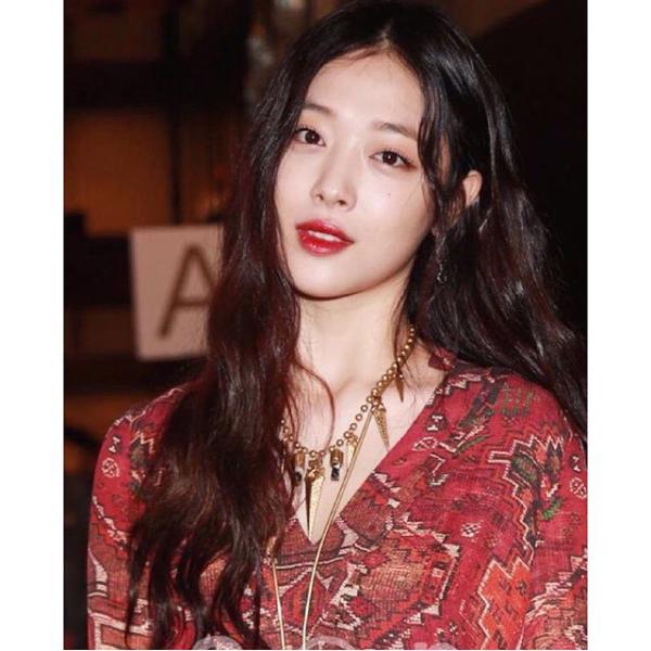 oesha94's tweet photo. Sulli instagram update http://t.co/y6jxwXIz9D