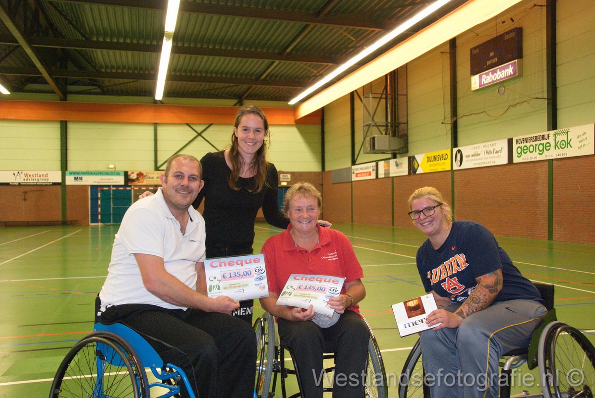 1ste training #rolstoelhandbal <a href="/HVVerburch/">H.V. Verburch</a> was geslaagd!Dinsdag 22-9-15 2de training.Meedoen?beweegcoachvtv@vtvzhn.nl