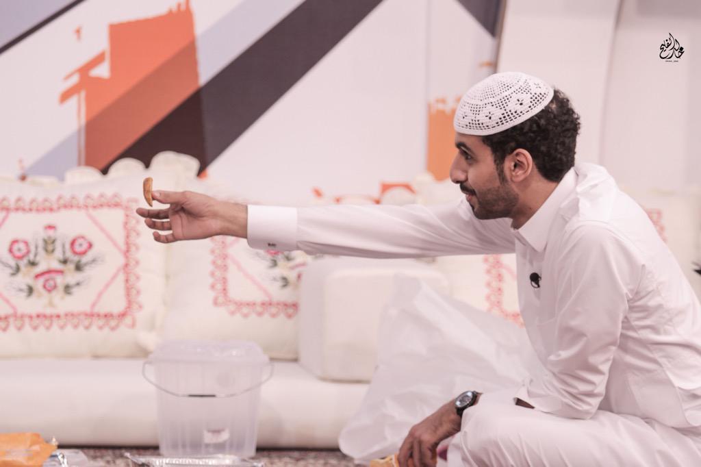 ikhaled85's tweet photo. #سعيد_الشهراني في برنامج #٥٠_ليلة 

اتمنى منكم كلكم تمدحون ساعة سعيد لانه كاشخ فيها هاليومين لاززم مدح ✋🏻😂
@tblld1919 http://t.co/ypB1AqCqdv