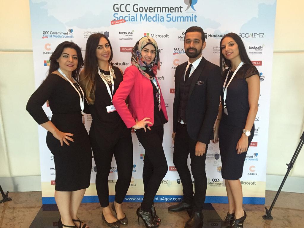 MeltwaterME's tweet photo. Meltwater crew on day one at @SocialMediaSmts #gsms15 #outsideinsight #socialmedia #team @Farah_Souhail @LailaMousa http://t.co/i8BVXIYt7W
