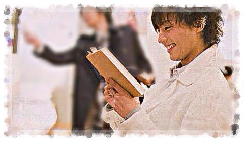 dxaley's tweet photo. ______

　飾り気のない 君の視線が

　　俺の視線と絡み合う時
　
    〈  Rtw  ##  Flw　　　　　　　　　

　   君と俺が惹かれるように

　今 奥深く甘く 堕ちて行く ___　

　□□

:::::: http://t.co/jC1iibVUM8