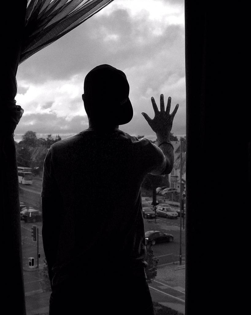 OyeManjot's tweet photo. Three things cannot be long hidden: The Sun- The Moon -The Truth #positivethinking #goodvibes #blackandwhite #silvate http://t.co/VjZWBQk7wX