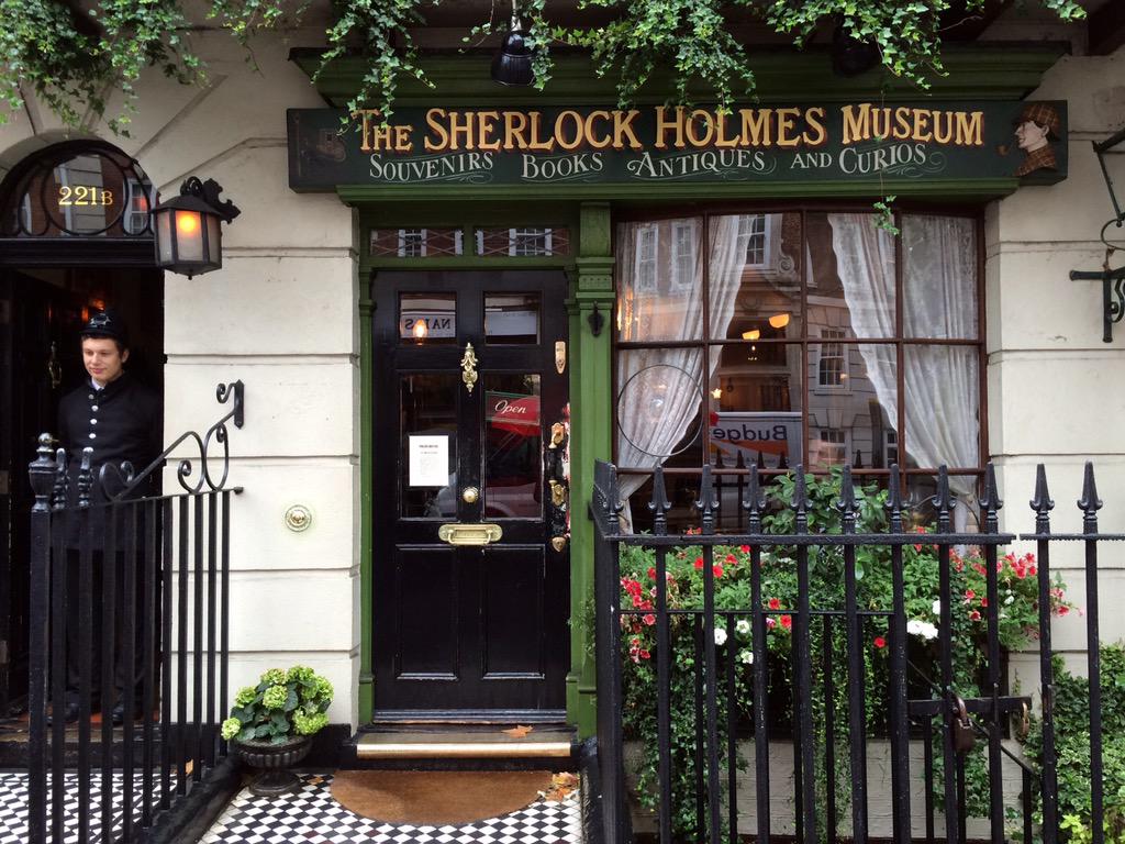 ProntoVista's tweet photo. The Sherlock Holmes Museum 1350 today #london #museums #mobileapps #AppStore #RealTime http://t.co/J50Y5P2tcV
