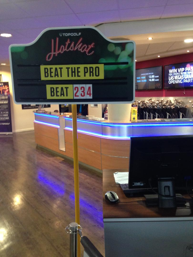 calcaterra_al's tweet image. Can you do that with a sand wedge? @TopgolfUK #TGSurrey #BeatThePro @TopgolfCoaching @robertjesus72 @jsavorygolfpro