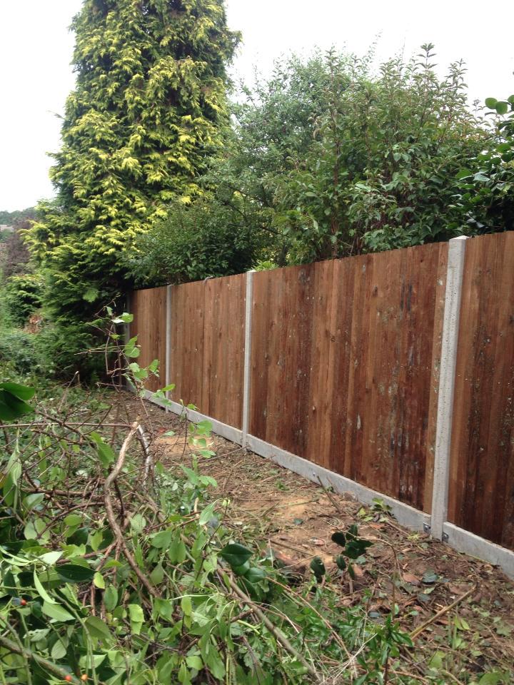 thisisNDFencing's tweet photo. For All Fencing, Gates and Decking at reasonable prices call Nick on 07966 095001 to book your FREE quote! http://t.co/5nmqiT1vxe