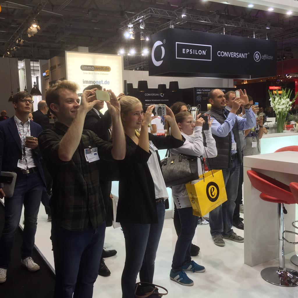 boosteventsteam's tweet image. adRom really stole the show...planning my sms for the shower tomorrow! #adRom #ambientmarketing #WeAreVoiceBoxer