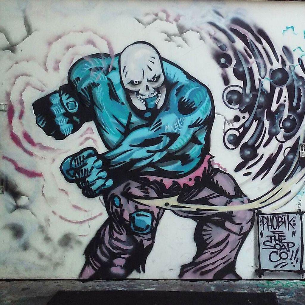 StArtEverywhere's tweet photo. @phobikgod #phobikgod
__________________
#Grafflab #streetart #publicart #streetartla #lastreetart #losangeles by … http://t.co/mH7RPxAQju