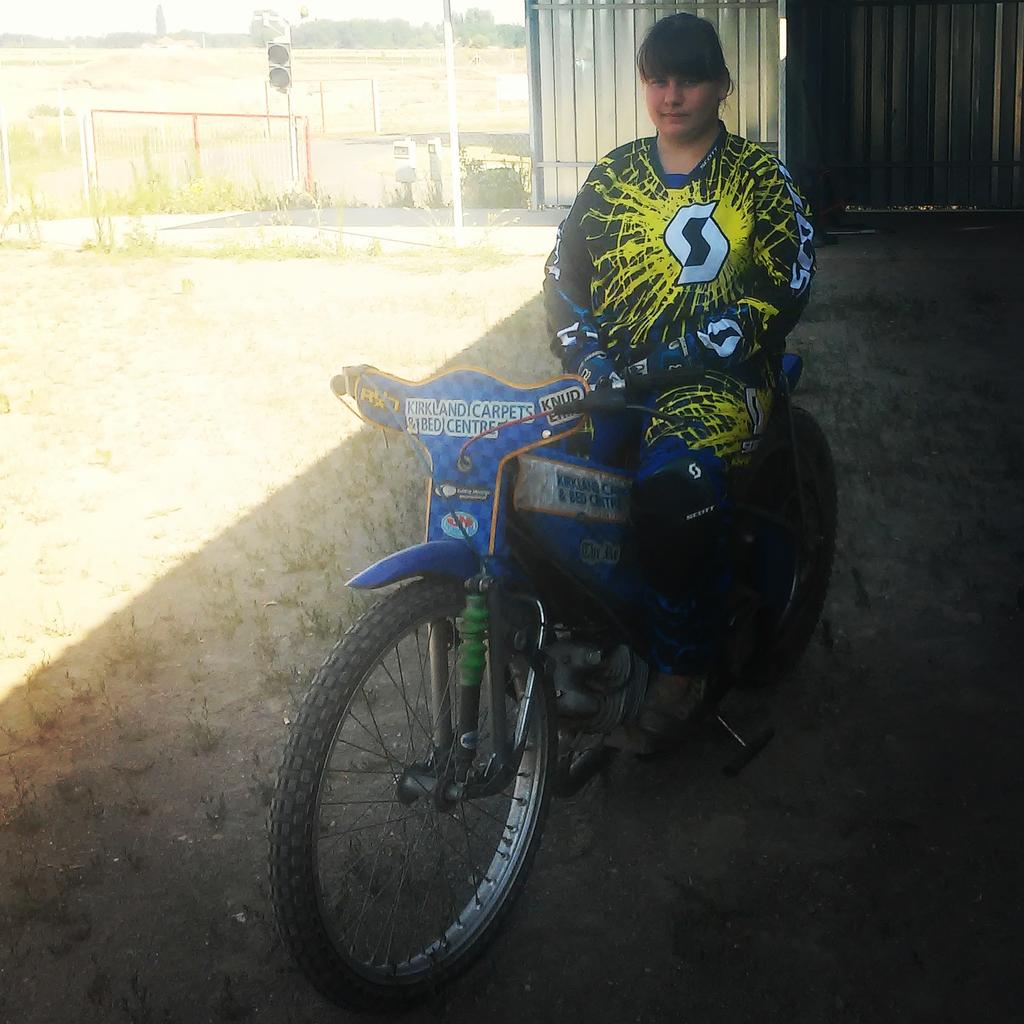 hkitta23's tweet image. #practisetime #speedway #zuzel #mydream #rider #Mórahalom 👌👊😃