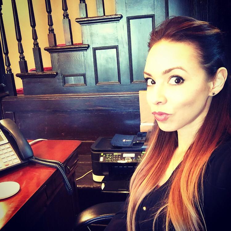 lightendsdark's tweet photo. Filling in for the receptionist at my husbands office for 1 week. 😁#howmayidirectyourcall #nailedit #scareyselfie http://t.co/IA5PiITxpS