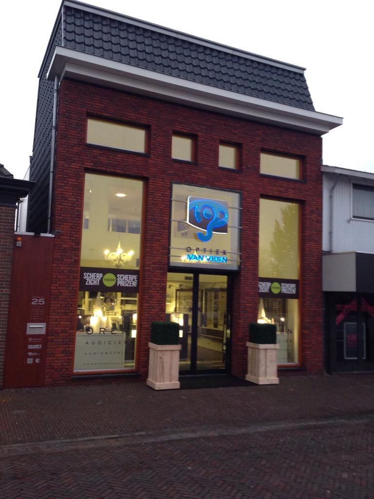 <a href="/optiekvanveen/">van Veen OOG + OOR</a> is op zoek naar een leerling opticien met passie voor verkoop en de wens te groeien in een team.