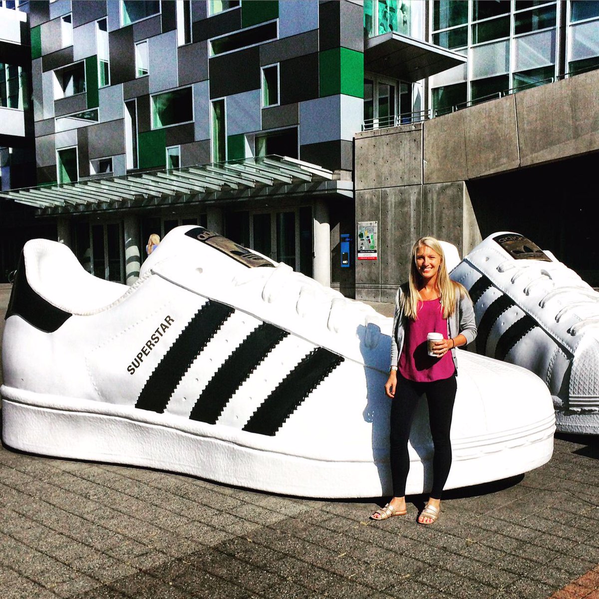 UCLAParkerCMC's tweet photo. #AnderIntern Hilary Infinger ('16) spent the summer with @adidas working in marketing operations #whyMBA #whyAnderson http://t.co/zgnJICEBwg