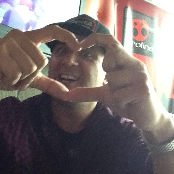 RadioCarolina's tweet photo. Revive el CHALENGER entre @pelaorodrigorc y el ahora primer arquero de #Colo_colo @AlvaroSalazar22 http://t.co/JKrKDGG0bE