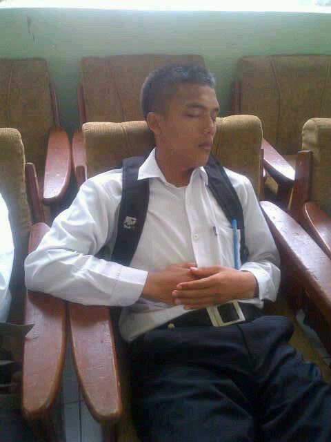 rezha_hrp's tweet photo. Jeleknya aku http://t.co/T0A38LRFbC