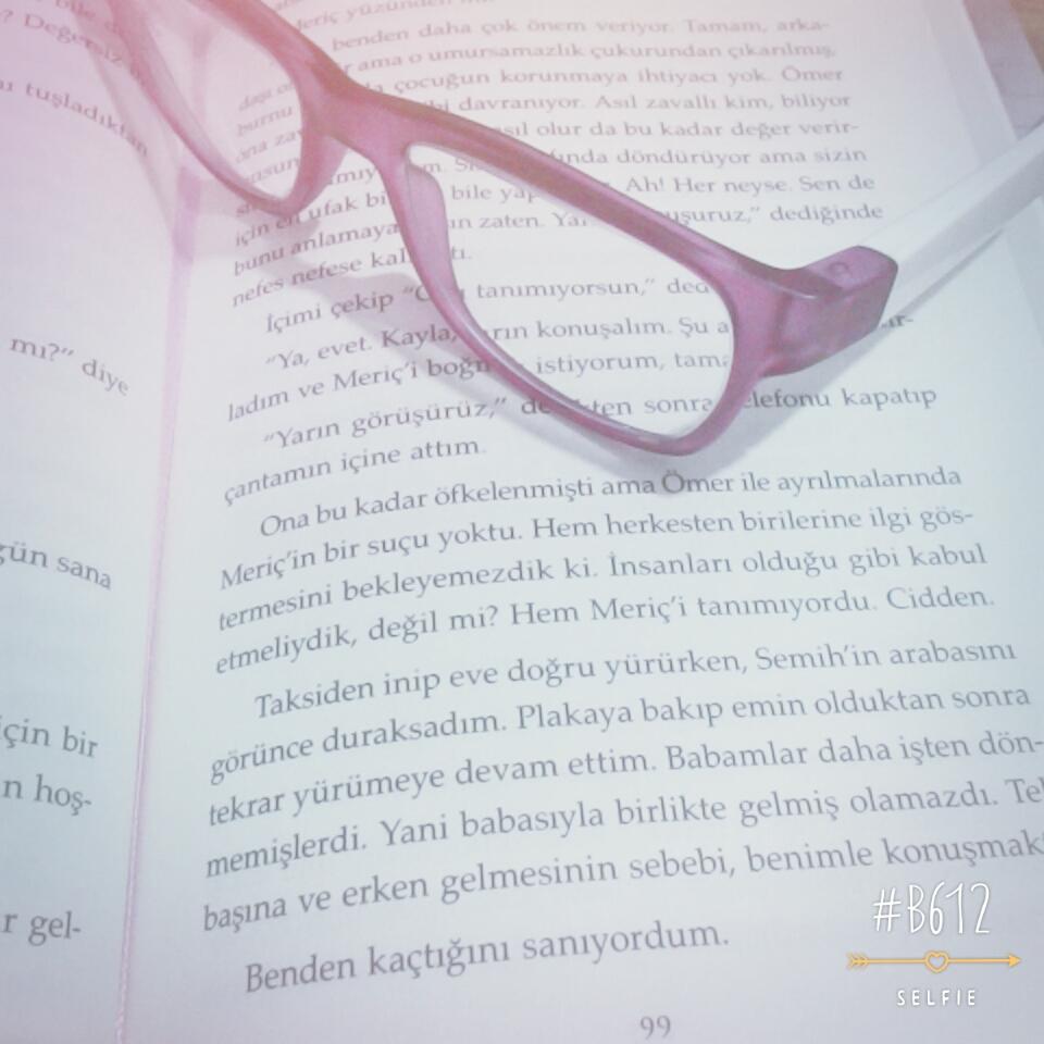 damonilayda's tweet photo. Butun satirlarda kötü çocuk 😍❤💋 http://t.co/rzKx1bKZTQ