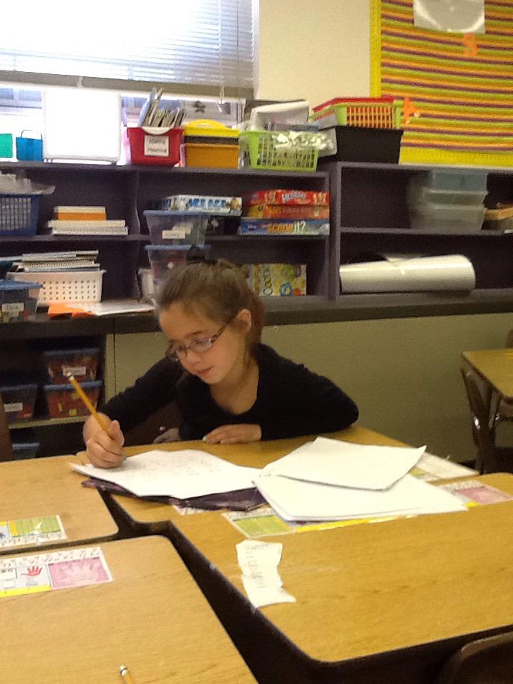 Mesnier_Primary's tweet photo. 2nd grade writers in action.  #afftonlearn http://t.co/iSYxNf8fWW