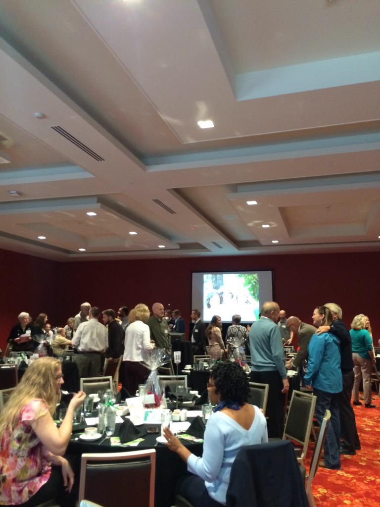 ProjectSix19's tweet photo. Hanging out at #EmbraceWashington this morning! Eating ALL the breakfast and spending time with rad leaders! http://t.co/YMPzxZn9iY