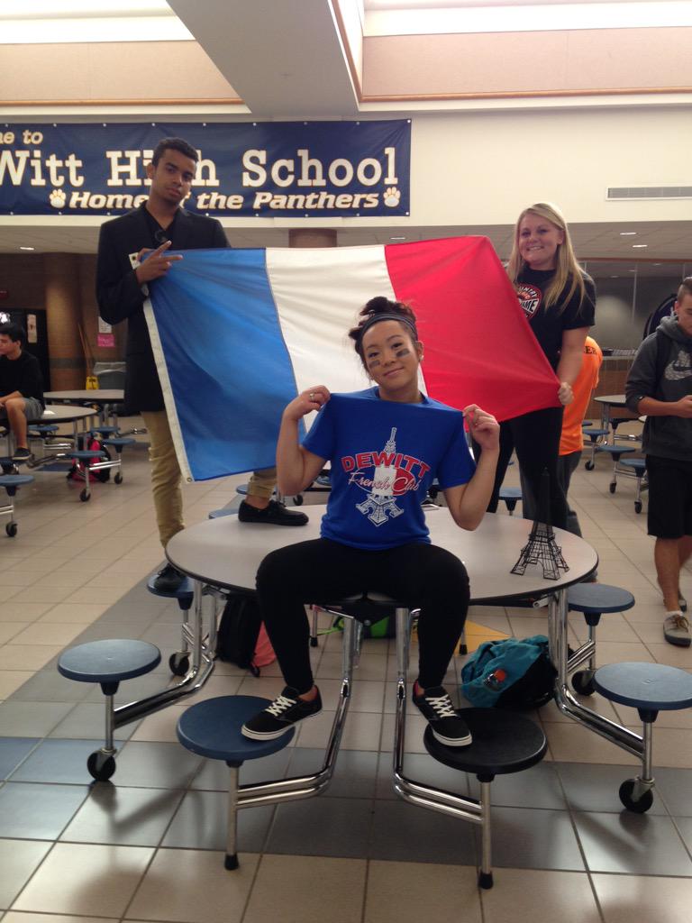 DeWittHSFrench's tweet photo. CLUB DAY IS UPON US JOIN FRENCH CLUB http://t.co/axNwzwX4lf