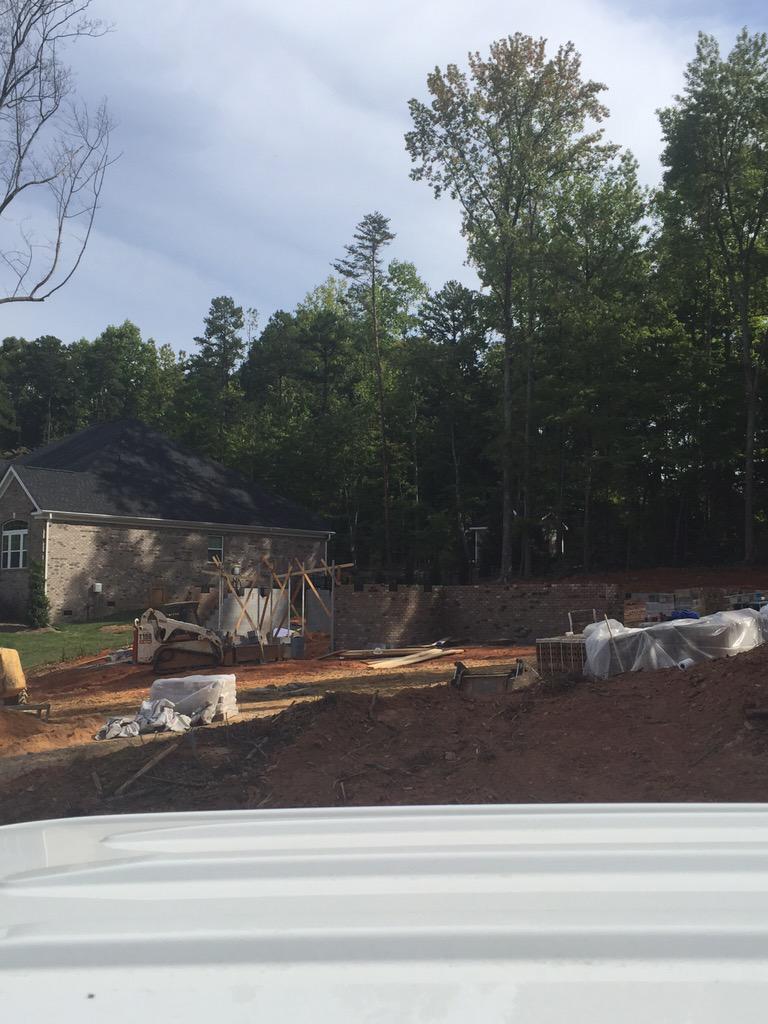BaucomEllis's tweet photo. @ClaytonBaucom 8ft front foundation #yeahbo #mcgeenation http://t.co/flGc7M10wl