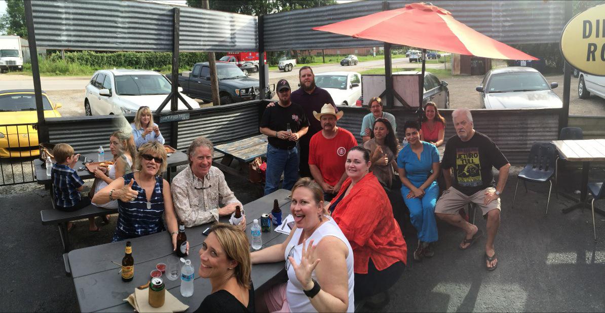 nitacrow's tweet photo. @Radiomattrick @janevonmises @TXRedDirtFan @ConnieStagner1 @SloanGreer @Hubcap_Grill #SandboxStrong http://t.co/vXbJxHL8Dv