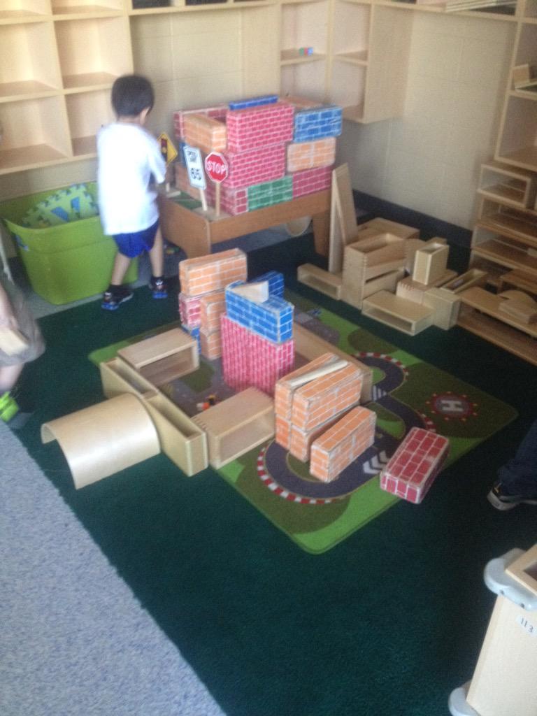 K5Worthington's tweet photo. Working hard in the #blockarea http://t.co/A9GqJOVtVy