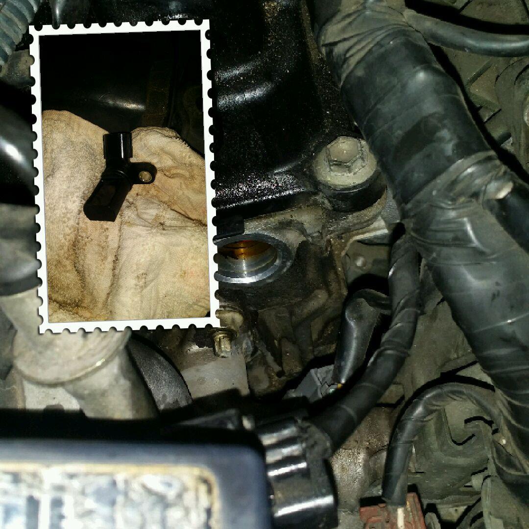 t_tautorepair's tweet photo. Bank 2 camshaft sensor replacement http://t.co/7UUgw1Eq3B