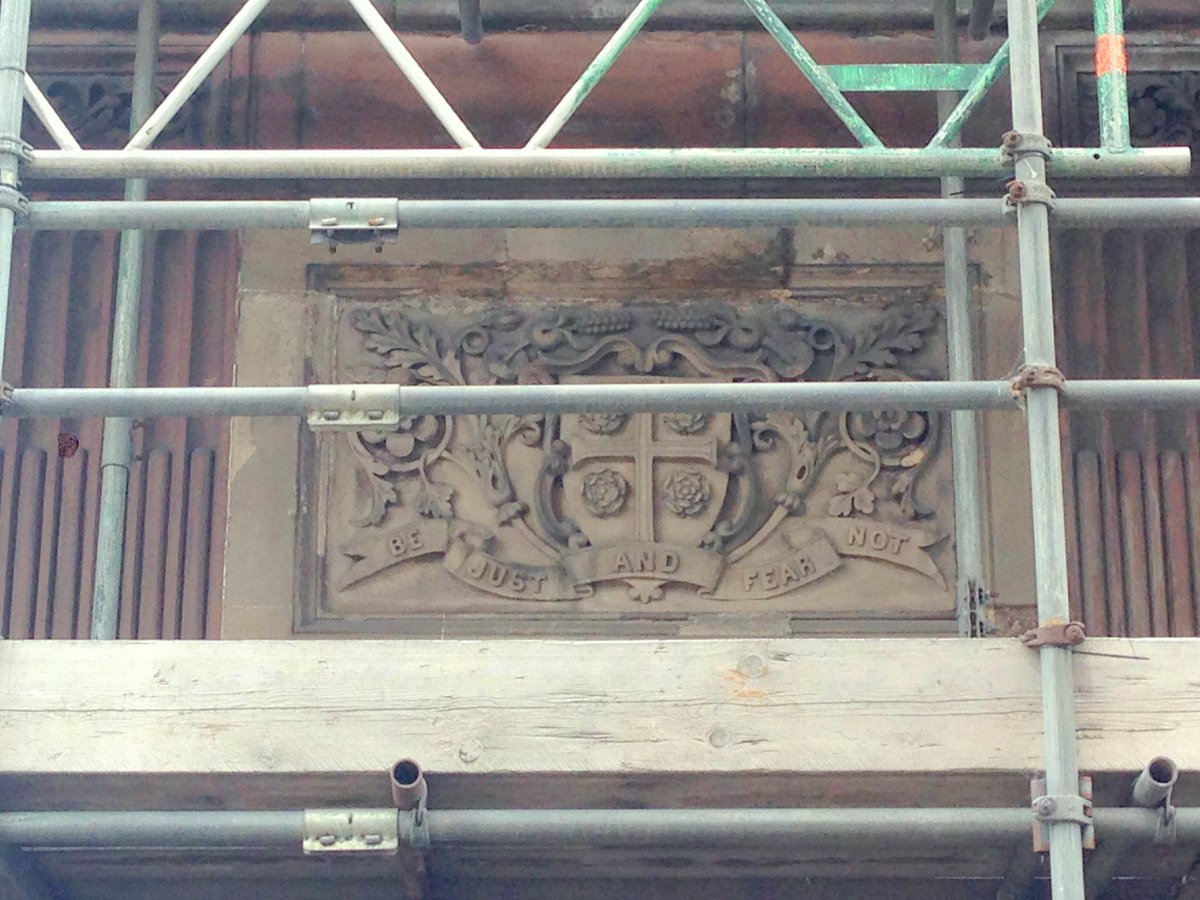 thevicsoc's tweet photo. #Carlisle hotel with 'no owner' on Top Ten Endangered Buildings list #TopTen15 #Cumbria http://t.co/RH5NkqD8sA http://t.co/J2mtBTFKLC