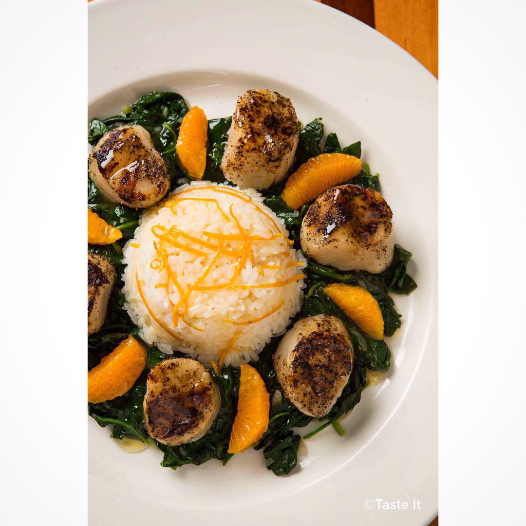 tasteitapp's tweet photo. Grilled Peppercorn Scallops from @SeastarRawBar #seattledining #scallops #seattleeats http://t.co/8aOSMczHhJ
