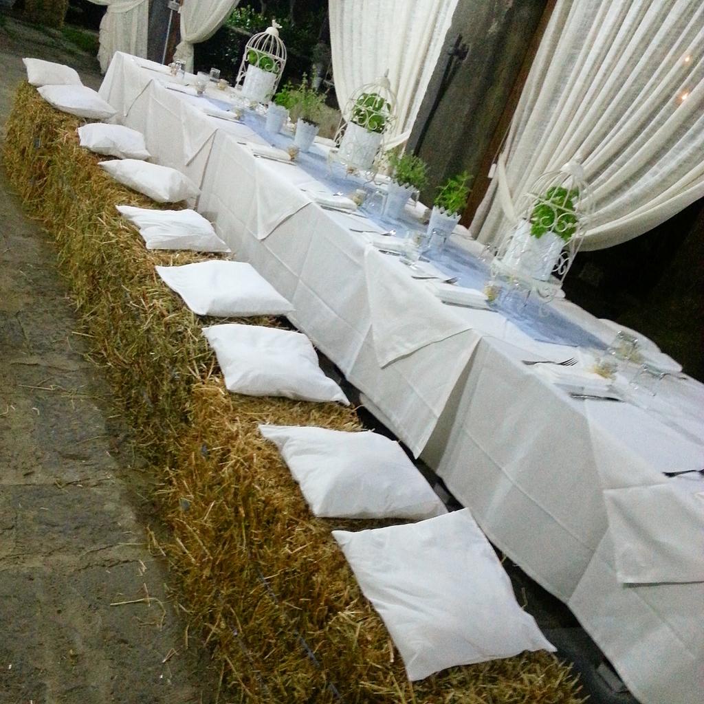Imperial table baby country Style