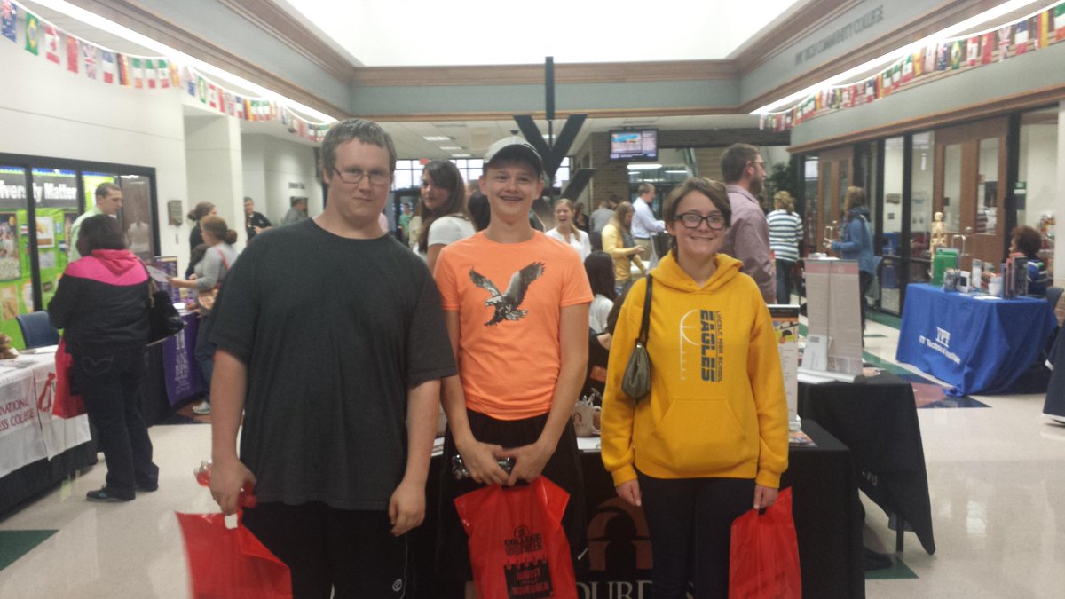 College Knowledge at Monday's College Fair at IVY Tech #wweagles