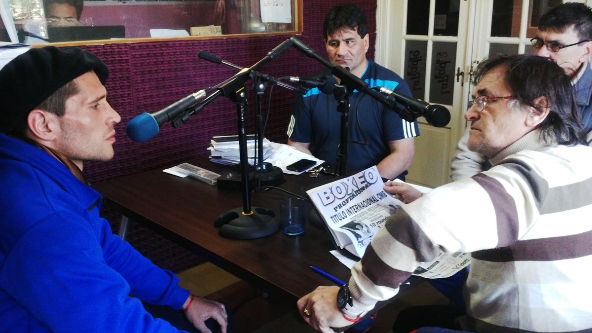 fmlaradio935's tweet image. [Estudio] "Gauchito" Heiland @sebaselgauchito en #LaMañanadelaRadio con @abalsamomiguel: Se viene el Festival de box.