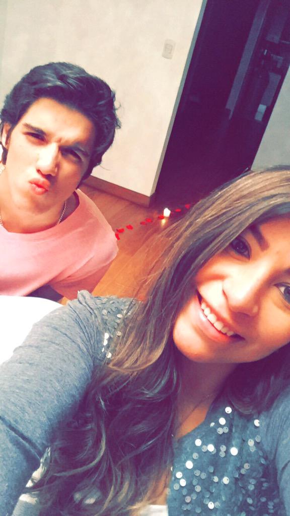 AlexisOlivaB's tweet photo. @PierinaMendocil te amo mucho mi amor, sólo tu y yo para toda la vida😍👨‍👩‍👧‍👦❤️ http://t.co/BDATUWGUgQ