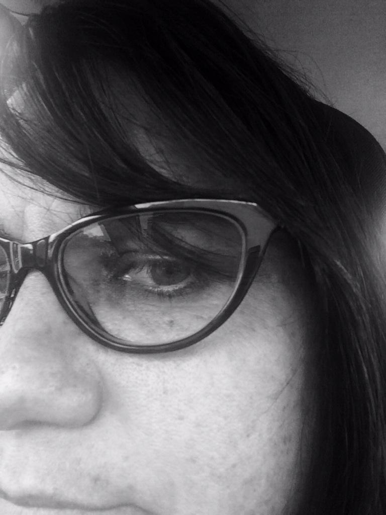 myCornwall_'s tweet photo. A big thanks to @loveyoureyesfal for great new #bespoke glasses http://t.co/Hcm4g0eMBD