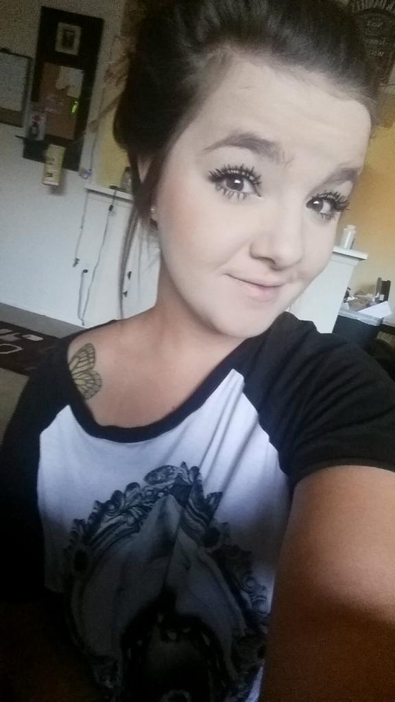 Doing my make up called for a selfie