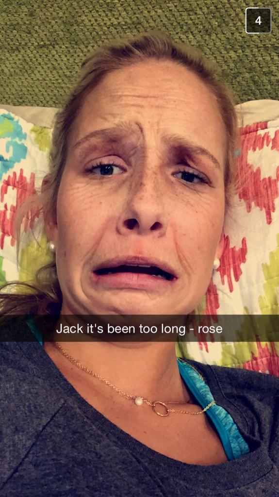 ashlee_hunter's tweet photo. Thankful for a sister who shares my love for the movie Titanic 😂😂😂 @laurhunt3 http://t.co/PfqcnFtSIq