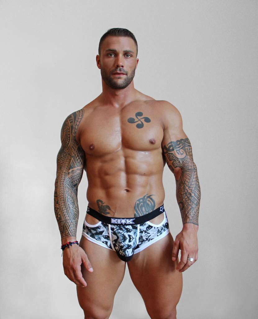 ToddJSaporito's tweet photo. #PIN: (Creator> @Antonio Bartolome Garcia Board>Body & Tattoos) #IFTTT #itsToddS #ToddJSap… http://t.co/E8RACLTHYS http://t.co/SYC7iM85dy