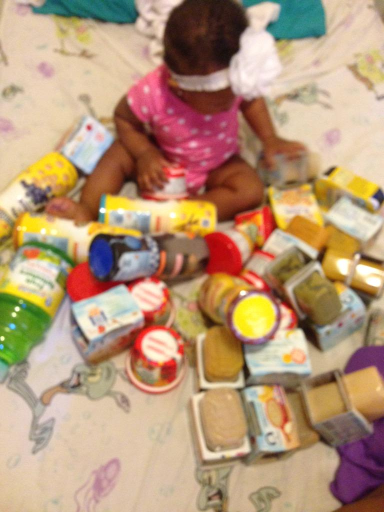 kayyyyy_trp's tweet photo. 😂😂😂 What Ever She Pick Up I Buy 😩😂 She Love This Stuff #FoodSpoiled http://t.co/3LNYqjgIJr