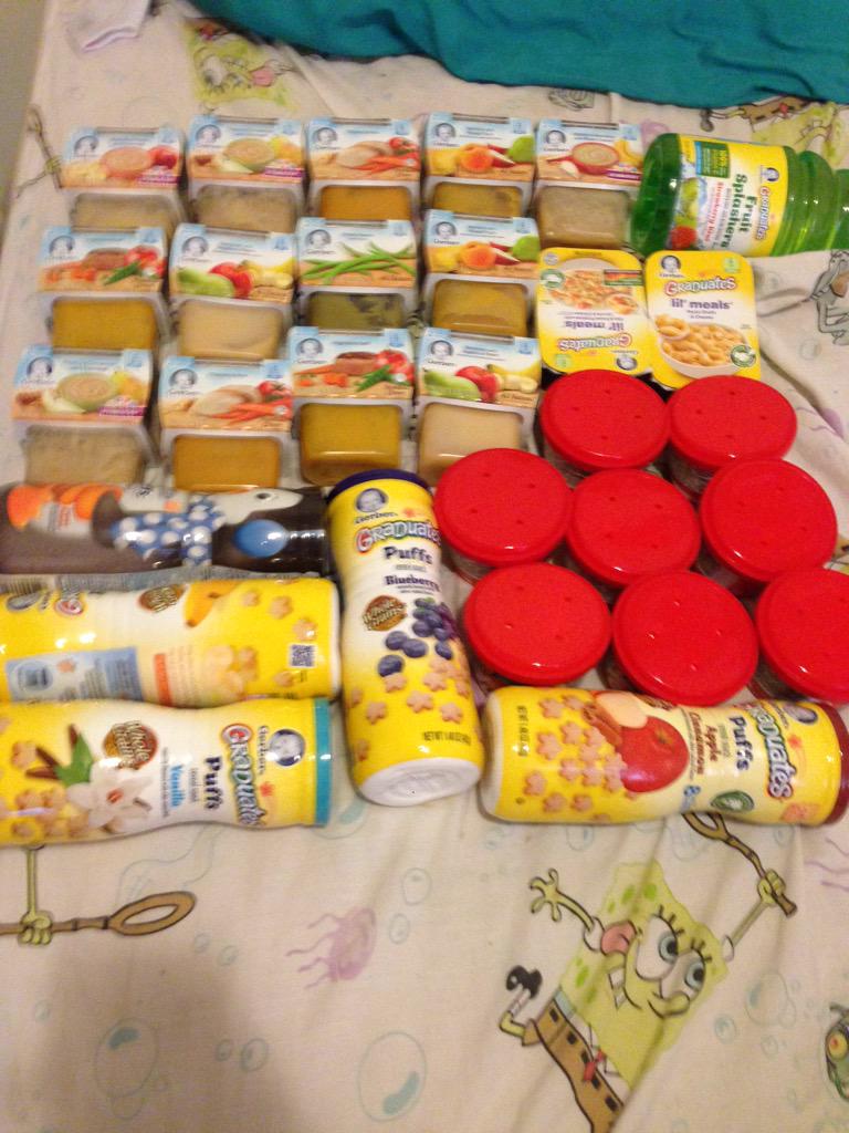 kayyyyy_trp's tweet photo. 😂😂😂 What Ever She Pick Up I Buy 😩😂 She Love This Stuff #FoodSpoiled http://t.co/3LNYqjgIJr