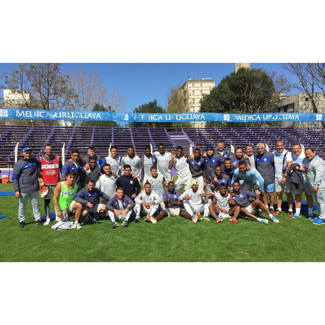 #AdrenalinaEs el fútbol, los recuerdos, los amigos. #TBT  #Claro4GLTE