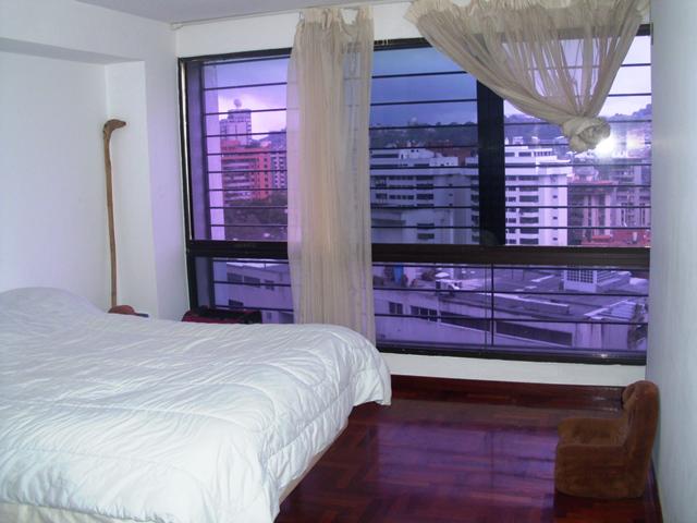 inmosoracar's tweet photo. VENTA DE EXCELENTE APARTAMENTO N TZAS DEL AVILA, BUEN PRECIO LLAMANOS YA: 0414.230.19.15 http://t.co/2yBp0urUwl