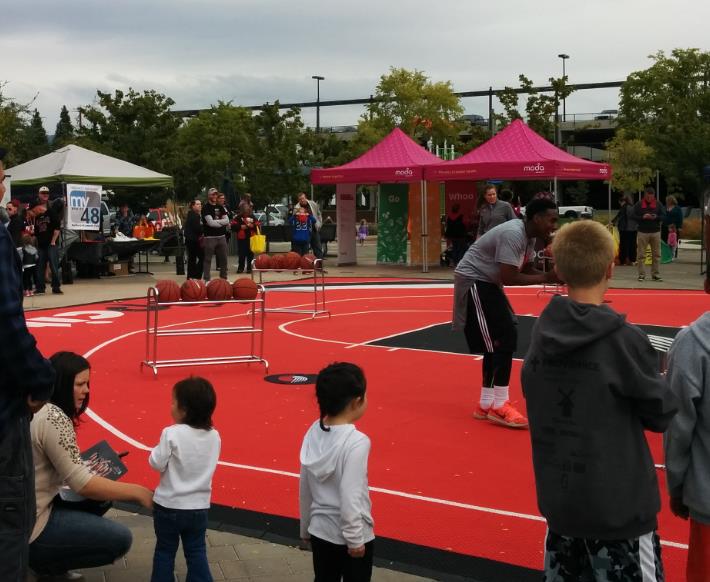 Moda_Health's tweet photo. Medford, you guys are fun! Thx for joining day 2 @RipCityRelay! #trailblazers #modamoment @Moda_Health Go Jets! http://t.co/I9PPbbF0JE