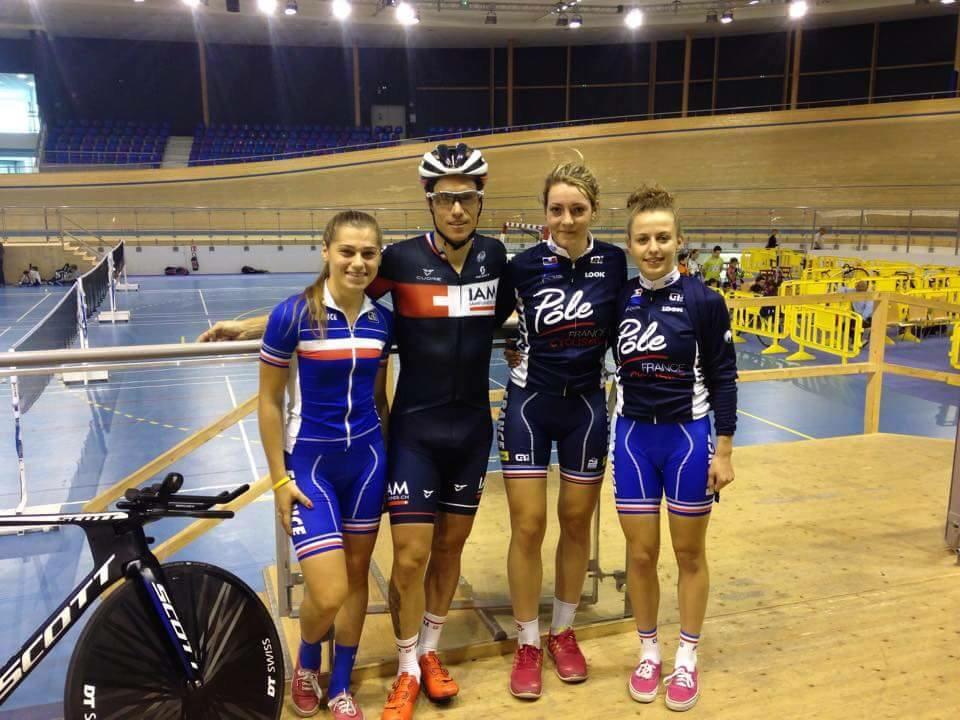 Sylvain Chavanel (<a href="/chava_sylvain/">Sylvain Chavanel</a>) était sur le Vélodrome de Bourges aujourd'hui ! (Via <a href="/ClaraCopponi/">Cla.✌</a>)