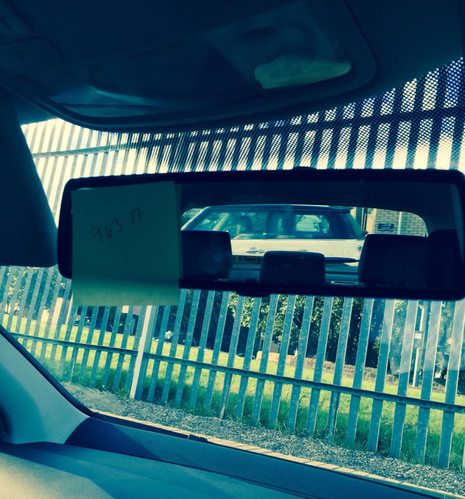 WeeIrenexxx's tweet photo. @1025Clyde1 @WholesaleD @radiogrant #clydecashcall Who needs a mirror!! All I need is a call!! http://t.co/pLRhcPaA8y