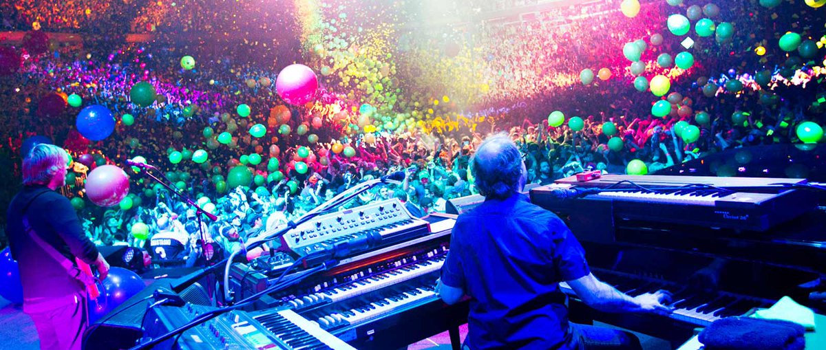 livemusicblog's tweet photo. WOOO! #Phish has confirmed the NYE run @TheGarden that leaked yesterday. http://t.co/wlAcOeFgzO http://t.co/FKXbsPwzfb