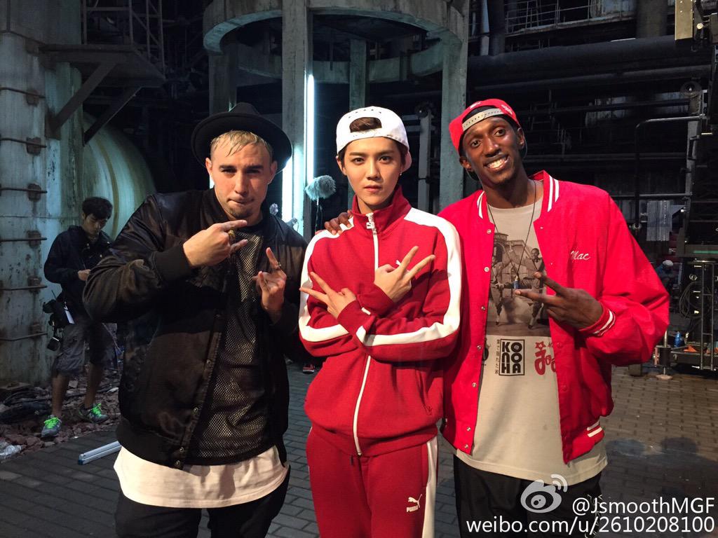 420millisec's tweet photo. 150916 JsmoothMGF weibo update with #Luhan #루한 #鹿晗 ⚡❤❤❤❤ http://t.co/chQzqQx9DF