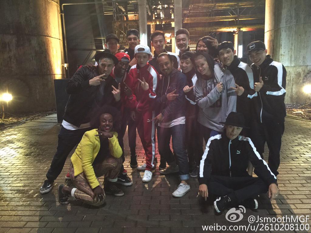 420millisec's tweet photo. 150916 JsmoothMGF weibo update with #Luhan #루한 #鹿晗 ⚡❤❤❤❤ http://t.co/chQzqQx9DF